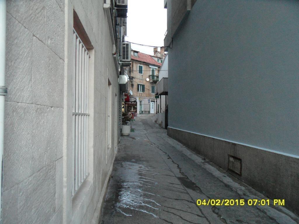 Rooms Miletic Near The Palace Split Exterior foto